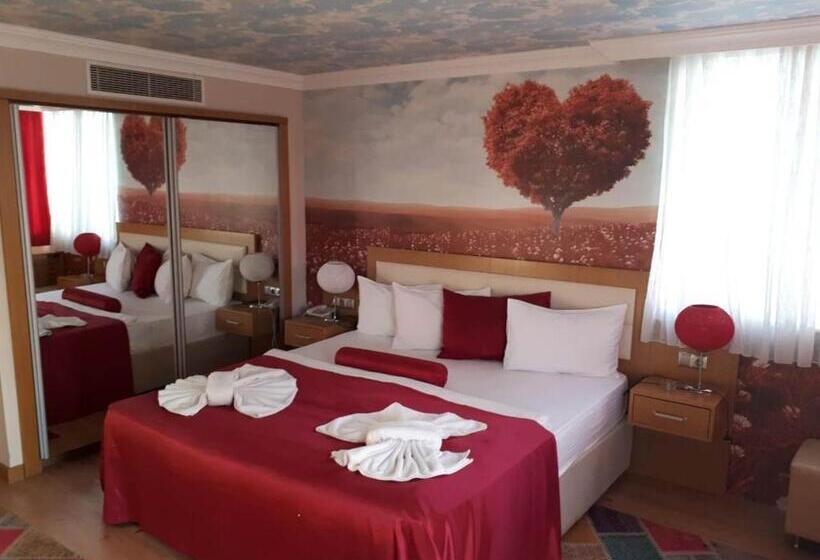 سوییت, Grand Zentrum Hotel & Cafe Restaurant   Taksim Square