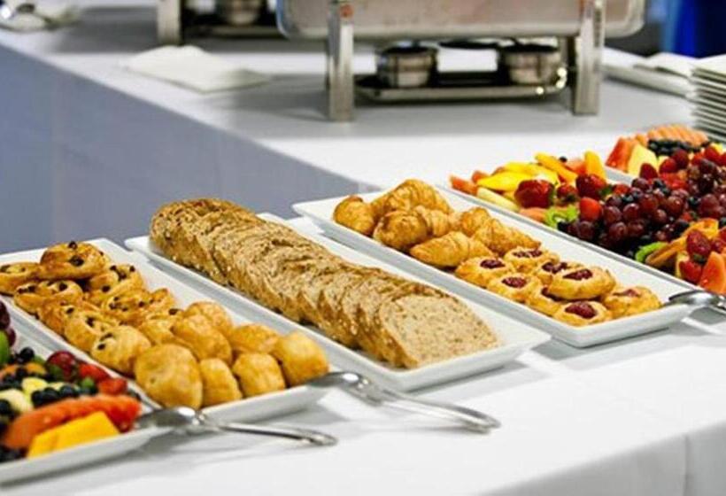 اتاق سوپریور سه تخته, Grand Zentrum Hotel & Cafe Restaurant   Taksim Square