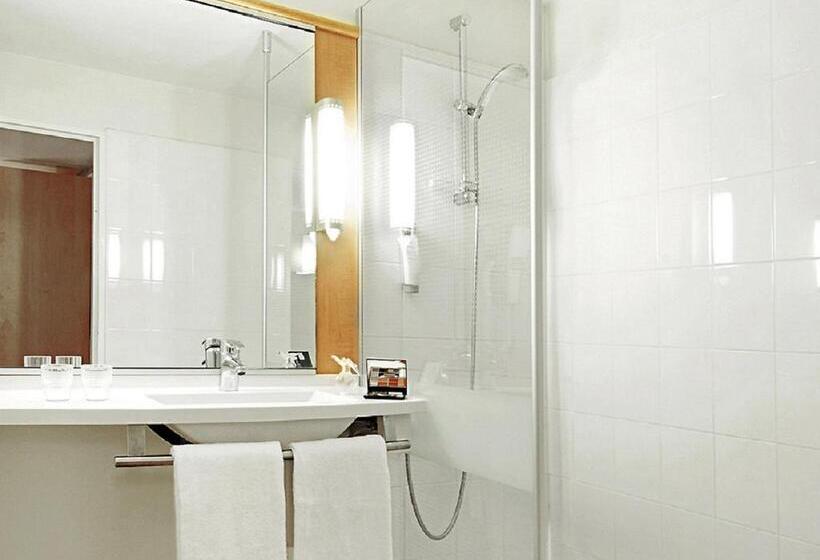 Номер Стандарт Двуспальная Кровать, Ibis Milano Fiera