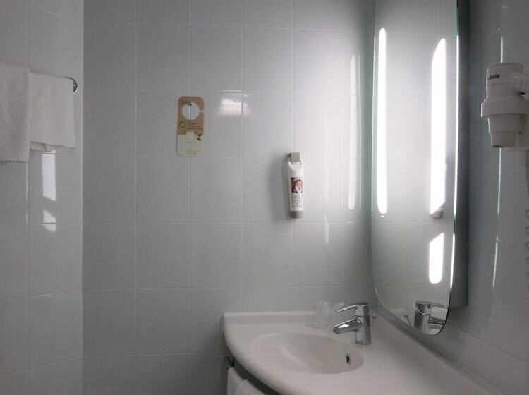 Quarto Estandar, Ibis Milano Fiera