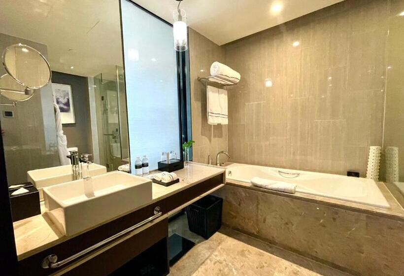 Номер Премиум, Melia Jinan