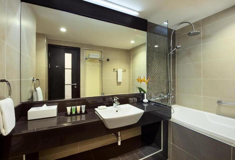 اتاق سوپریور با تخت بزرگ, Ramada Resort By Wyndham Dar Es Salaam
