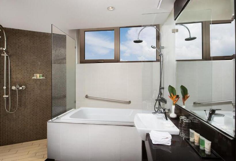 سوئیت اجرایی با چشم‌انداز دریا, Ramada Resort By Wyndham Dar Es Salaam