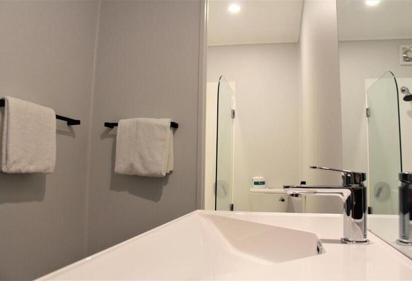 Семейный Номер, Hideaway Of Rotorua