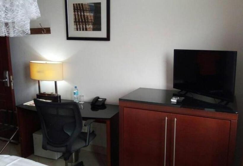 اتاق سوپریور, Shamool