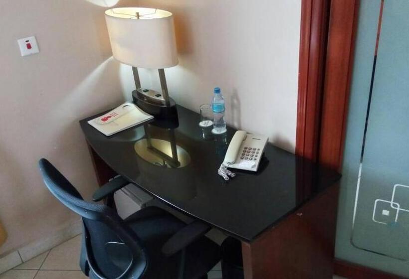 اتاق لوکس, Shamool