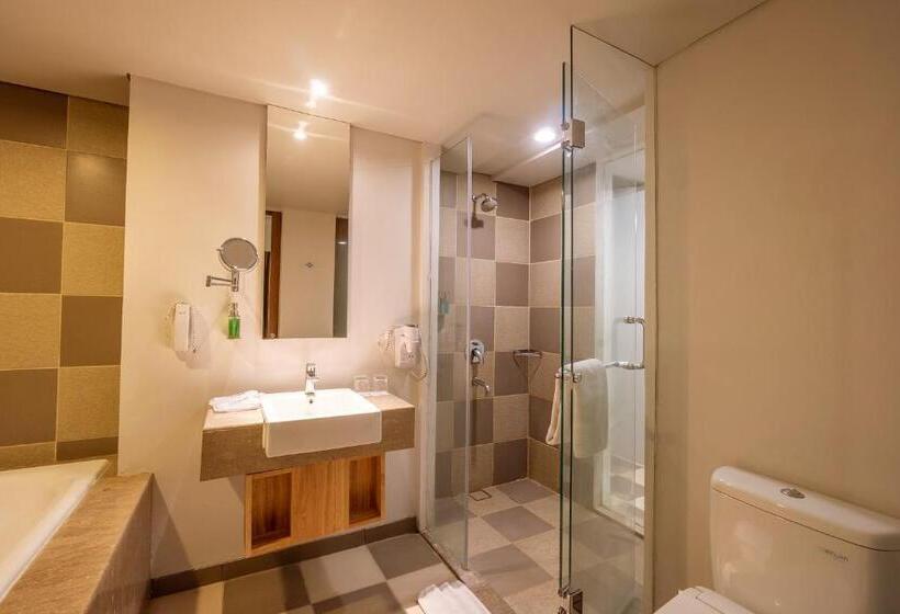 주니어 스위트, The 1o1 Yogyakarta Tugu