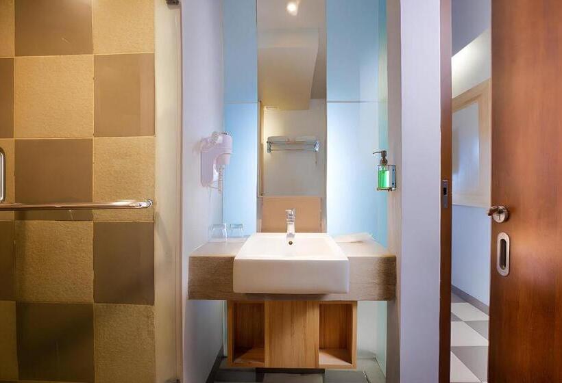 풀장 전망 디럭스 룸, The 1o1 Yogyakarta Tugu