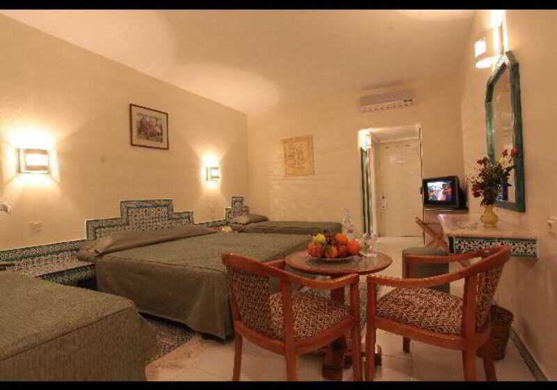 Номер Стандарт, Venice Beach  Families And Couples Only