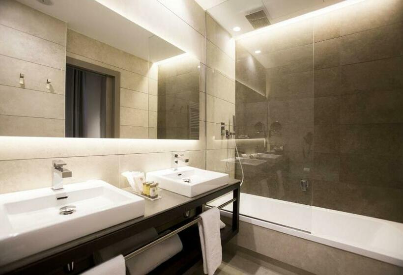 Номер Стандарт Трехместный, Vincci Mercat