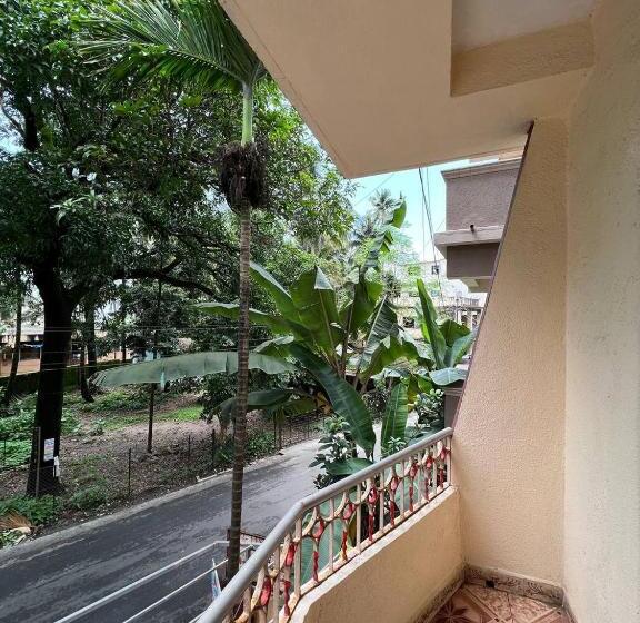 חדר דלוקס עם מרפסת, Sahil Residency