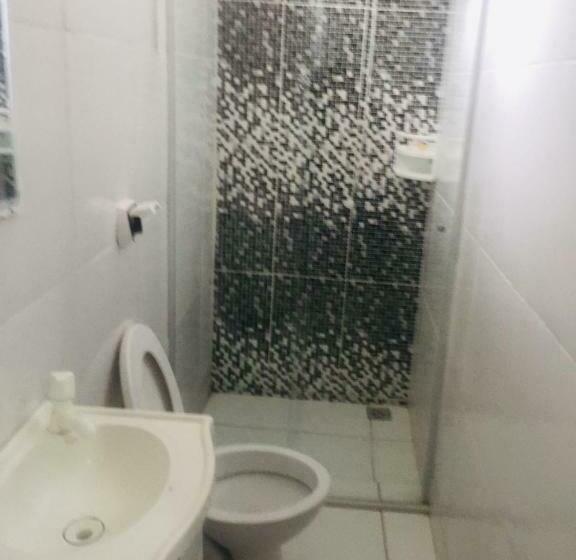 חדר קומפורט לשלושה, Pousada Familia Aparecida