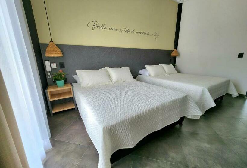 חדר סטנדרט לשלושה, Capri Doradal