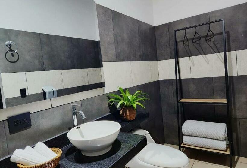 Четырехместный Номер Deluxe, Capri Doradal