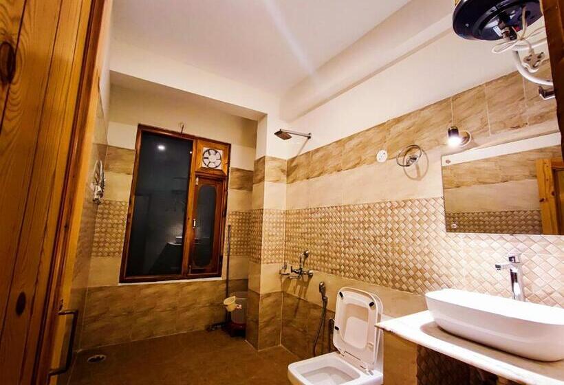 스탠다드 룸 킹사이즈 침대, The Landsby Cottages