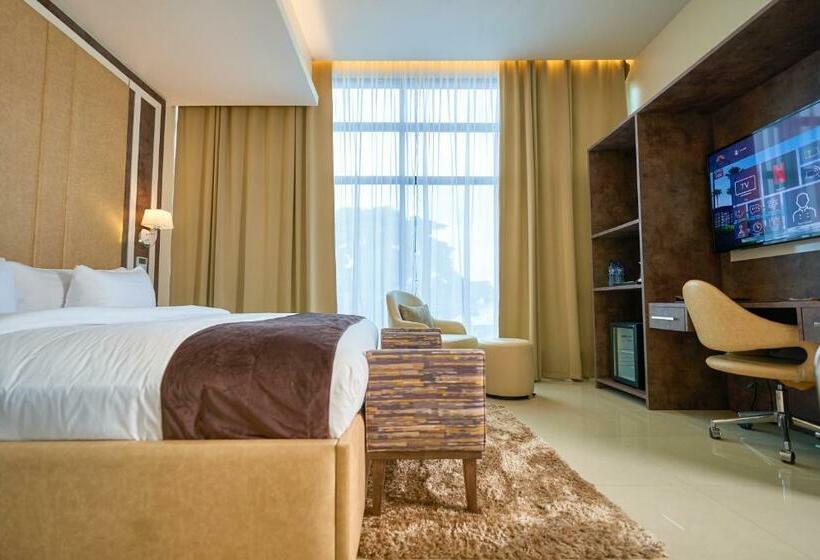 سوییت جونیور, Monty Suites Lekki