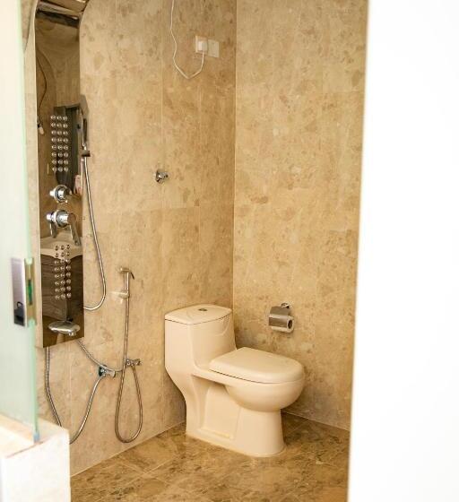 استودیوی استاندارد, فندق روش بلس