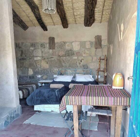 트리플 클래식 룸, El Cerrito