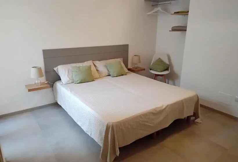 اتاق لوکس, B&b Corso Trieste E Trento