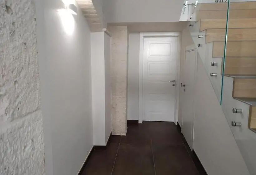 اتاق لوکس, B&b Corso Trieste E Trento