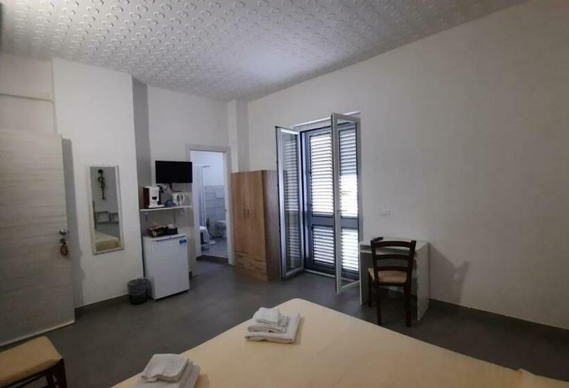 اتاق استاندارد, Galleria 38