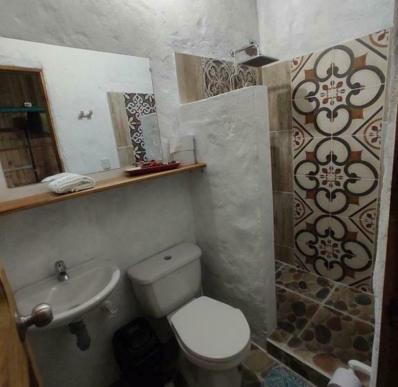 غرفة قياسية رباعية, Jaibaná Spa