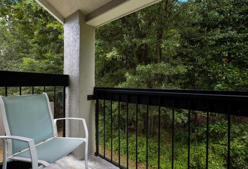 غرفة قياسية سرير ملكى, Mainstay Suites Savannah Midtown