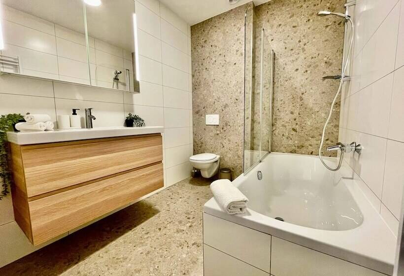 آپارتمان 2 خوابه, Oneluxstay Near Fashion District