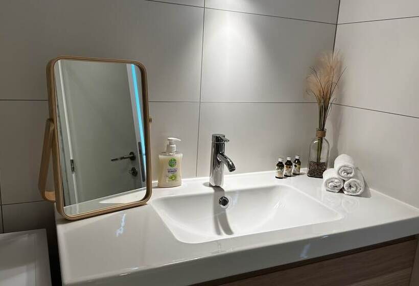 آپارتمان 1 خوابه, Oneluxstay Near Fashion District