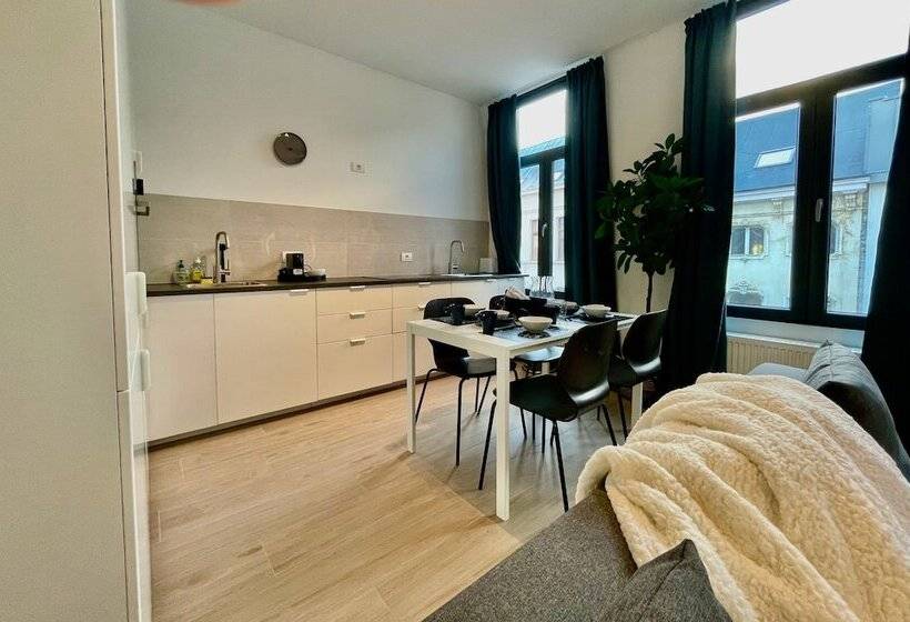 آپارتمان 1 خوابه, Oneluxstay Near Fashion District