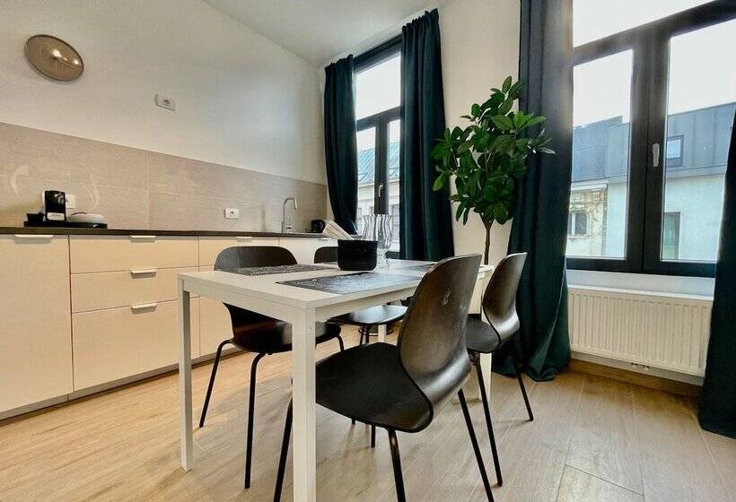 آپارتمان 1 خوابه, Oneluxstay Near Fashion District