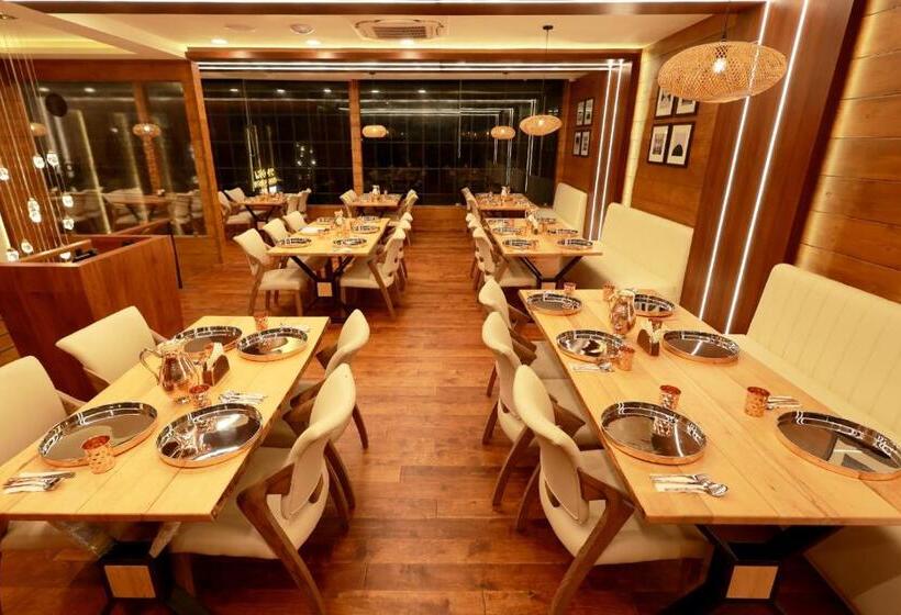 اتاق لوکس, Wooden Ecr Sea Resort