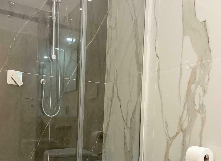 חדר סטנדרט עם ג'קוזי, Gualtieri B&b   Luxurys