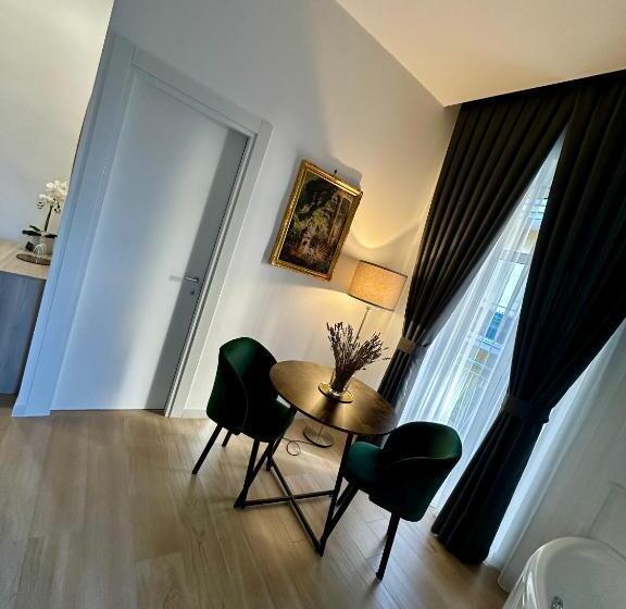 Номер Стандарт с Гидромассажем, Gualtieri B&b   Luxurys