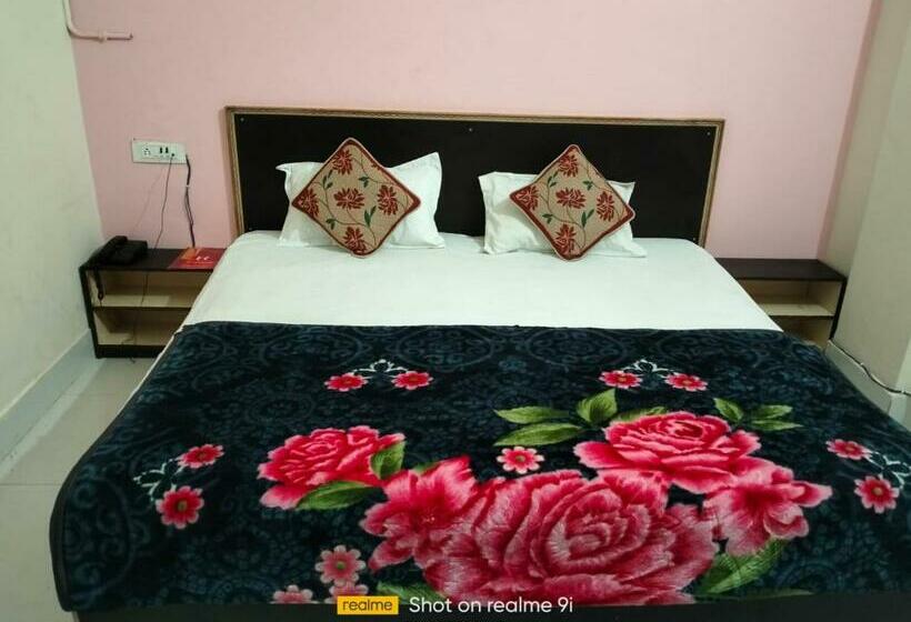 Номер Deluxe, Indraprastha By Wb Inn