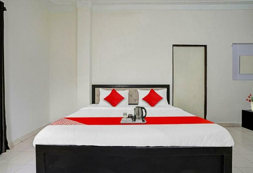 اتاق کلاسیک سه تخته, Flagship Hotel Ay Imperial