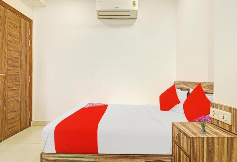 トリプルクラシックルーム, Oyo Flagship 70269  S P Residency