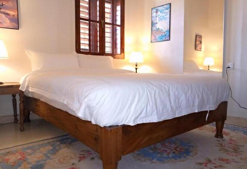 اتاق لوکس خانوادگی, Yushili Hotel Kampala