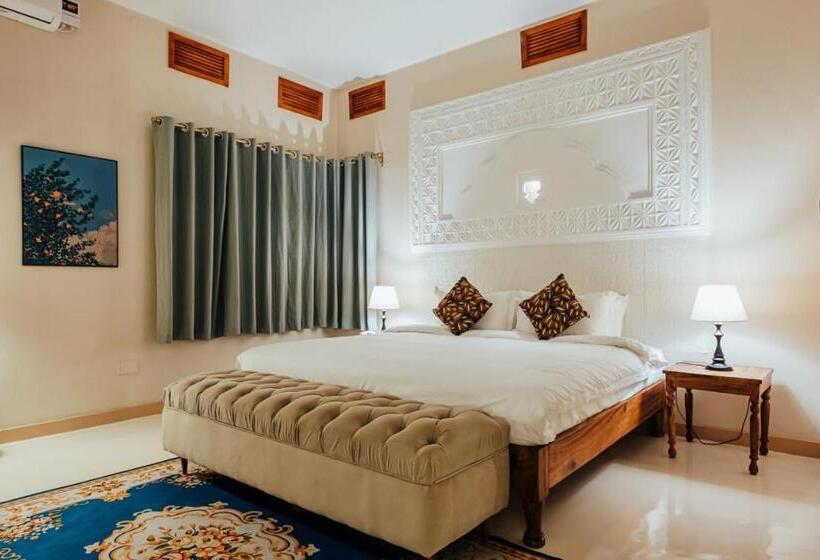 اتاق لوکس با تخت بزرگ, Yushili Hotel Kampala