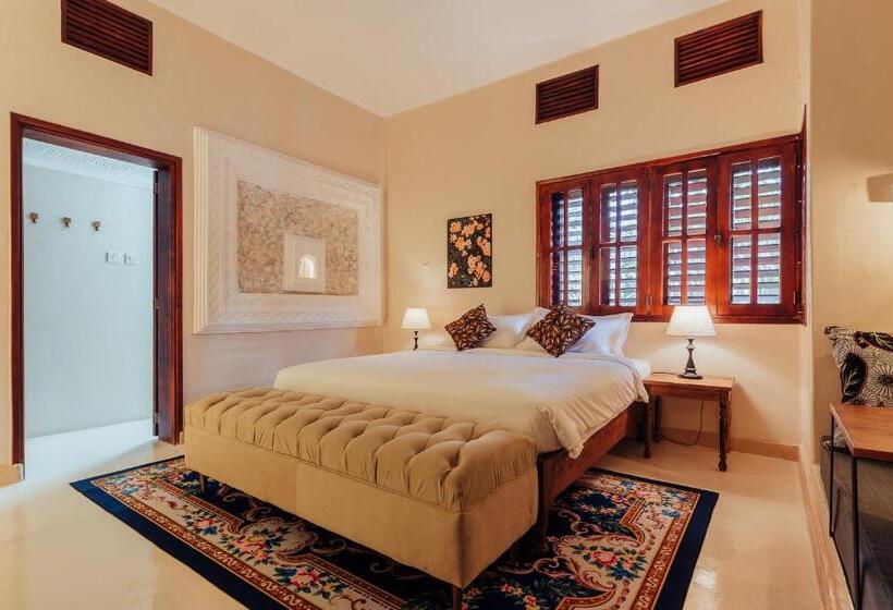 اتاق سوپریور, Yushili Hotel Kampala