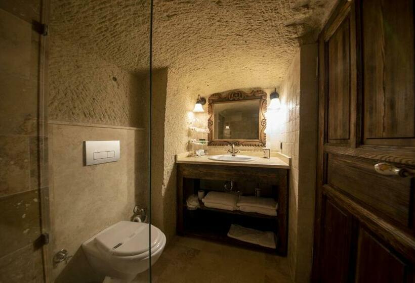 Camera Standard, Shiraz Cave Cappadocia