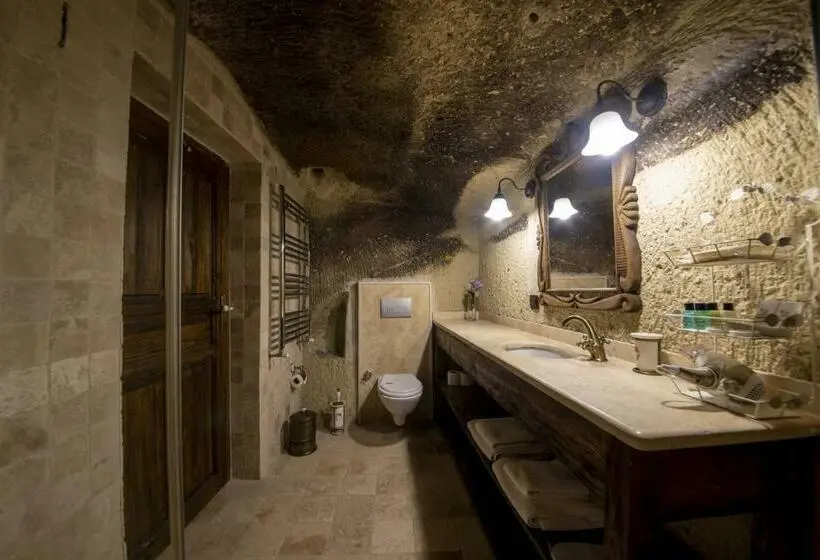 Standard-huone Puutarhanäkymä, Shiraz Cave Cappadocia