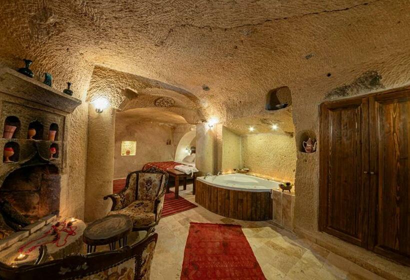 Camera Deluxe, Shiraz Cave Cappadocia