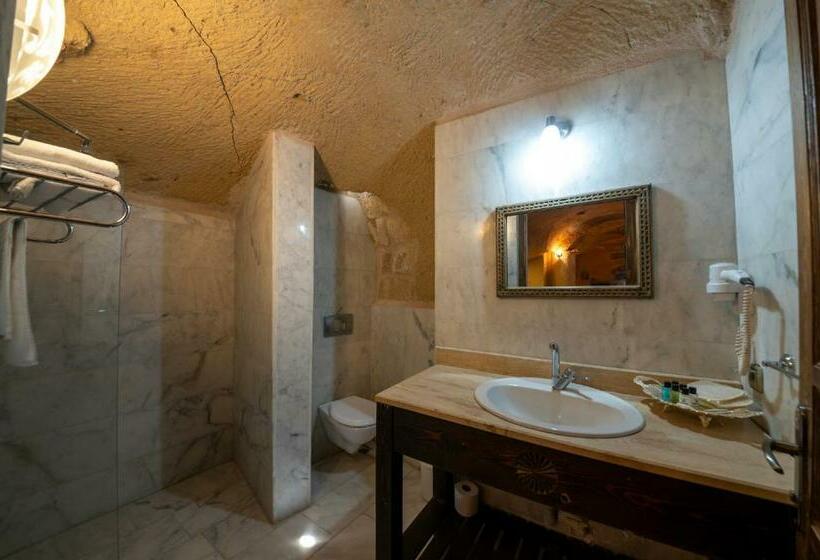 Camera Deluxe, Shiraz Cave Cappadocia