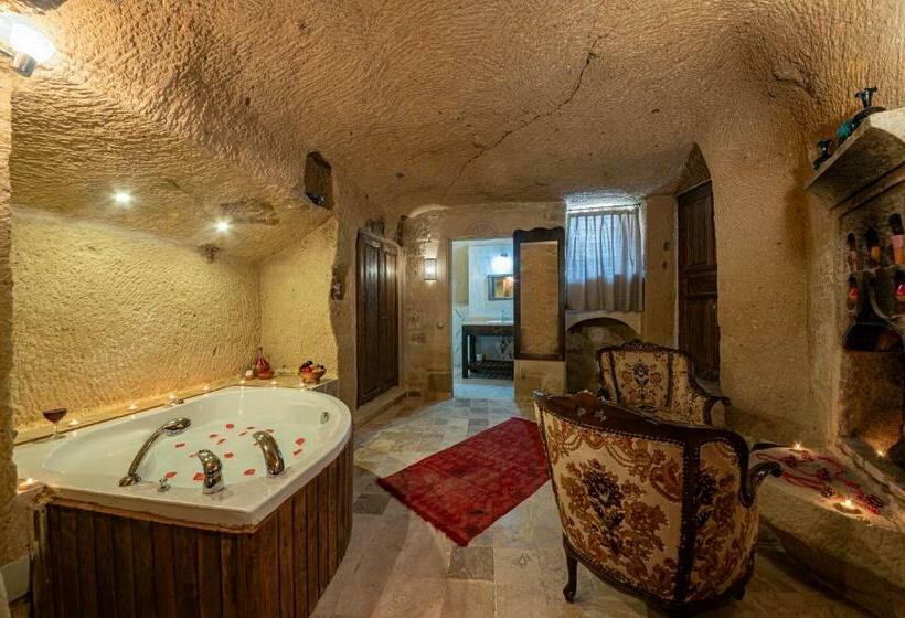 Camera Deluxe, Shiraz Cave Cappadocia