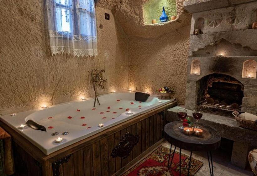 سوییت سوپریور, Shiraz Cave Cappadocia