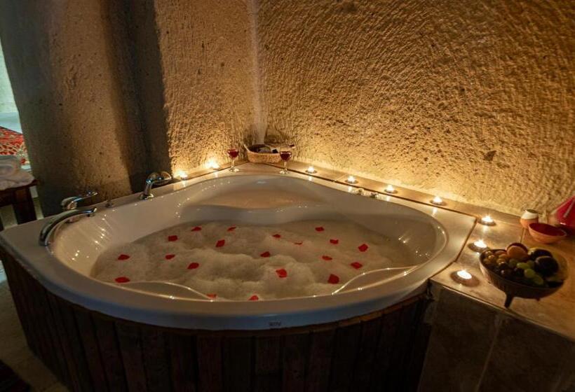 Camera Deluxe, Shiraz Cave Cappadocia