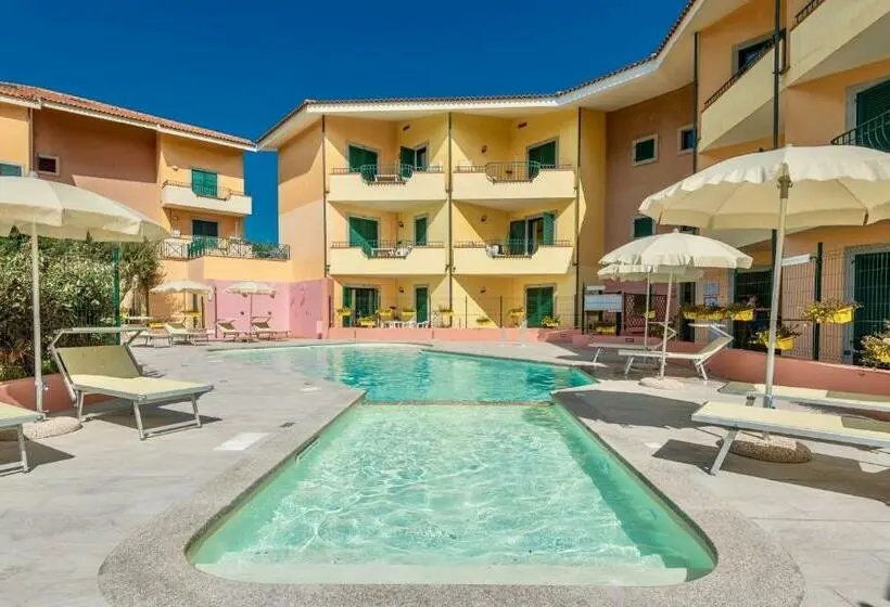 Huoneisto 1 Makuuhuone, Residence Con Piscina A Santa Teresa Di Gallura