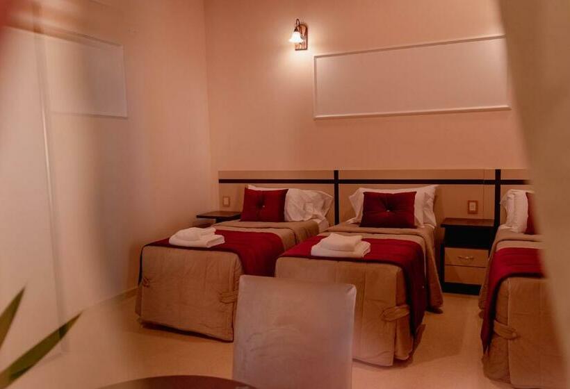 غرفة سوبيريور, Hauer