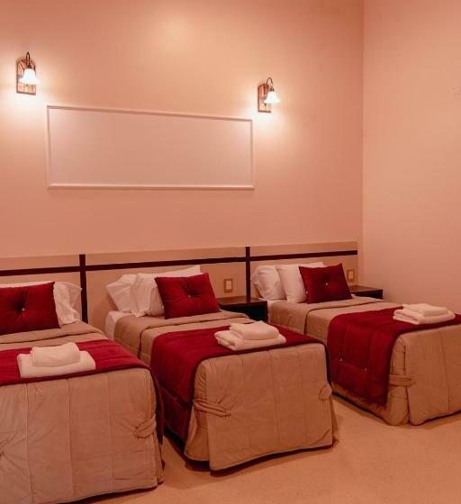 수피리어 트리플 룸, Hauer